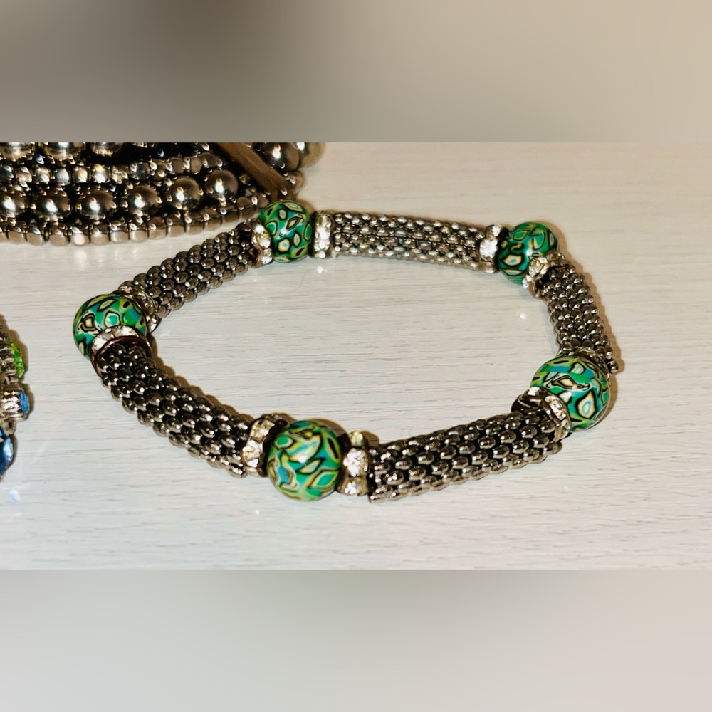 Beautiful Array of Multi-Color Bracelets LOT - Picture 13 of 16